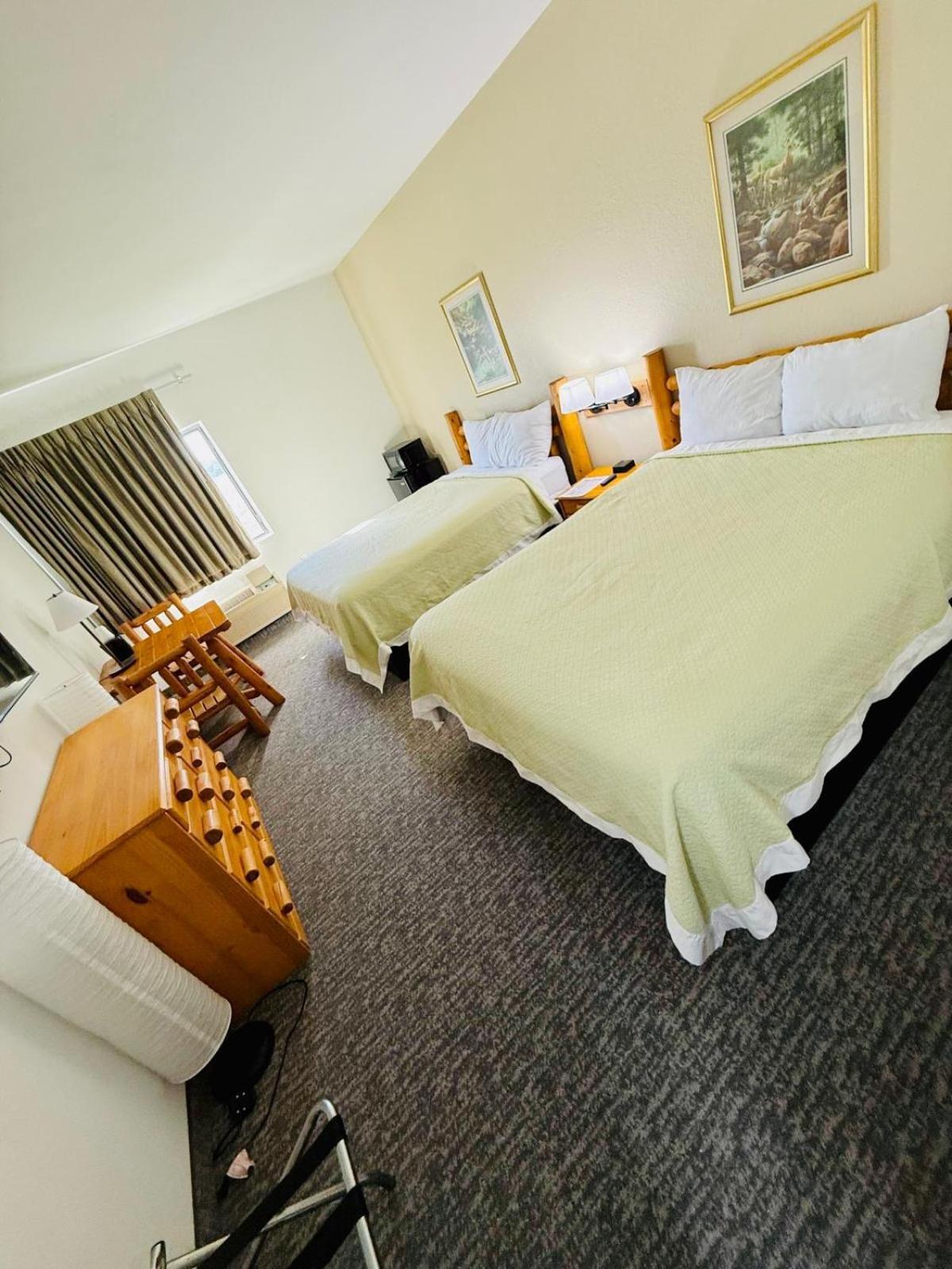 Knights Inn New Florence Екстериор снимка